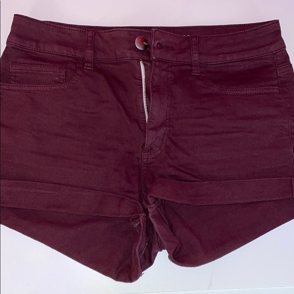 American Eagle Super stretch Maroon Shorts - Picture 1 of 4